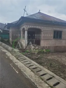 Casa de vanzare in Valea Seaca – 600 mp teren, la 10 minute de Bacau - Bacau
