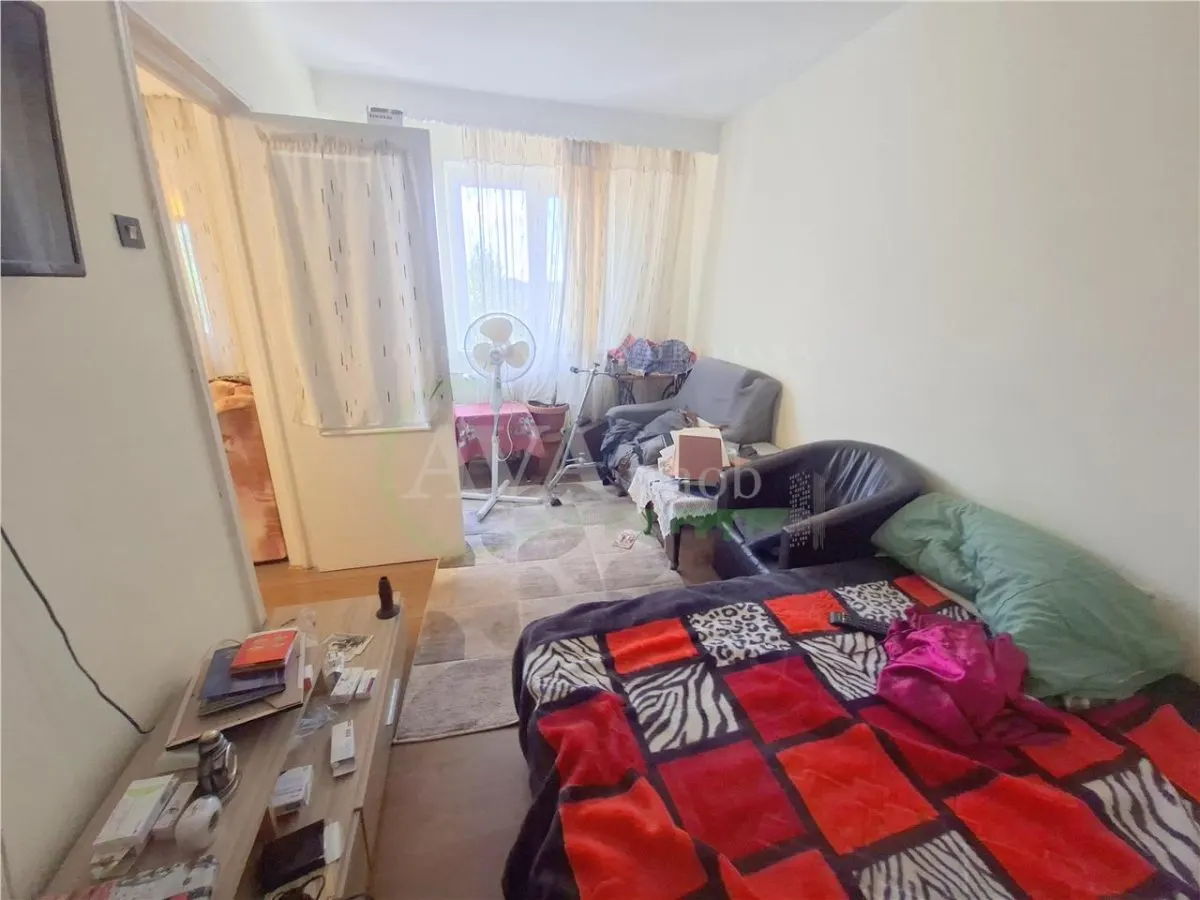 Apartament 2 camere semidecomandate, zona Milcov - foto 4