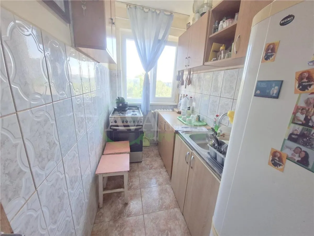 Apartament 2 camere semidecomandate, zona Milcov - foto 6
