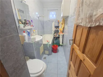 Apartament 2 camere semidecomandate, zona Milcov - foto 7