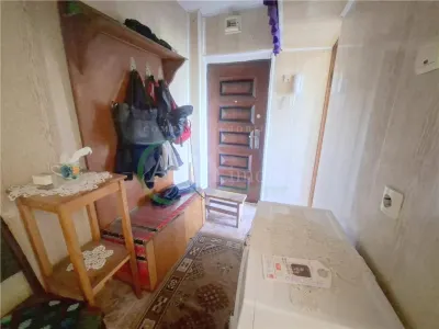 Apartament 2 camere semidecomandate, zona Milcov - foto 8