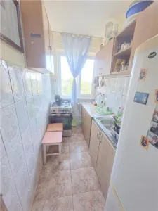 Apartament 2 camere semidecomandate, zona Milcov - foto 10