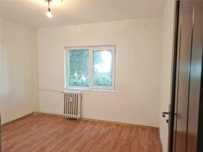 Apartament 2 camere semidecomandat, zona Narcisa - foto 6