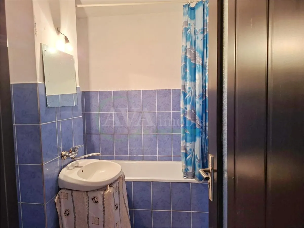 Apartament 2 camere semidecomandat, zona Narcisa - foto 9