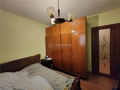 Apartament cu 3 camere, decomandat, zona Bd. Republicii - foto 3