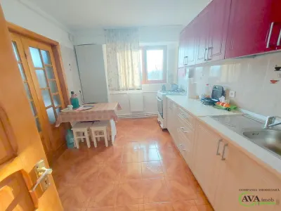 Apartament 3 camere decomandat, zona Mioritei - foto 12
