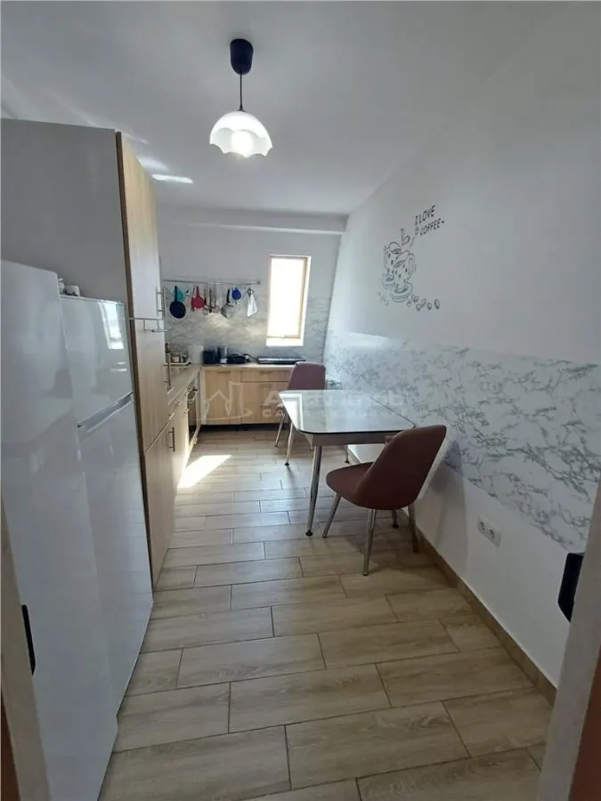 Apartament 4 camere 2 bai terasa mare de vanzare - foto 8