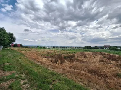 Teren intravilan 2700 mp, deschidere 123 ml, zona Hemeiusi - foto 6