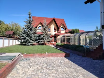 Vila de lux, cu piscina, in Mica Roma, la 5 km de Ploiesti - Bucov