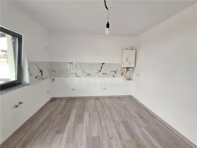 Casa noua parter, 3 camere, 90 mp,  teren 400 mp, zona Letea Veche - foto 2