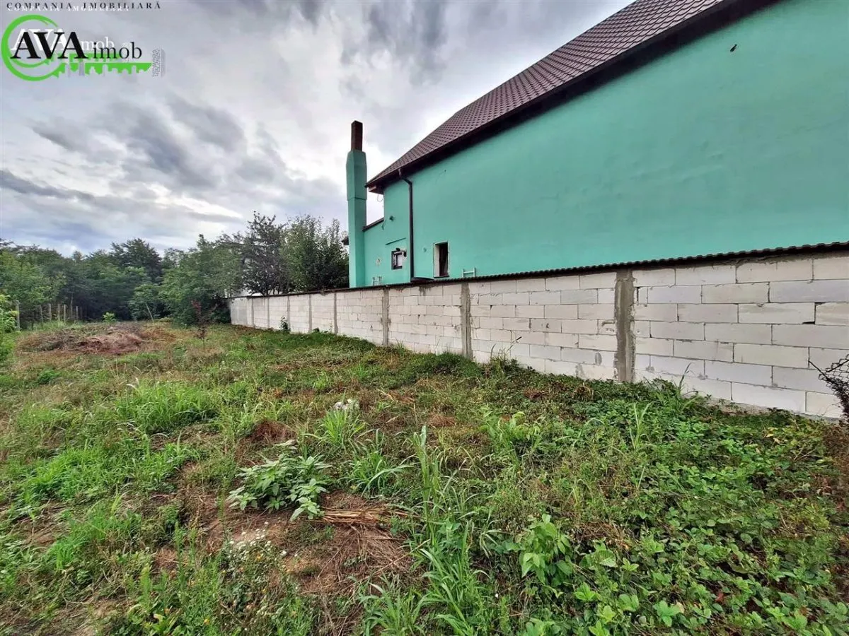 Teren 1329 mp | Casa batraneasca | Toate utilitatile, Zona Serbanesti, Bacau - foto 12