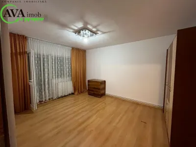 Inchiriez apartament 2 decomandate, etaj 3, cu centrala, Zona de Sus - foto 4