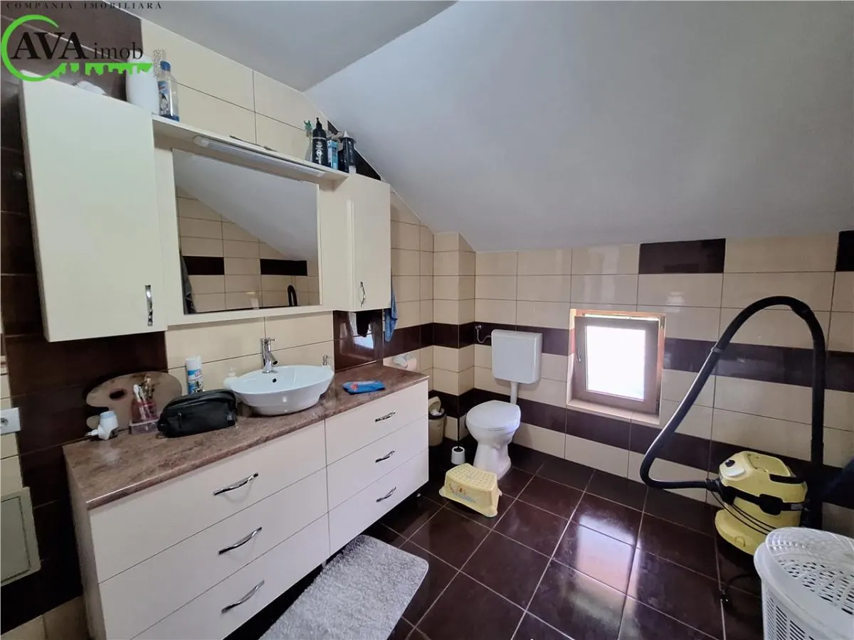 Casa P+1, 180 mp, 5 camere , teren 420 mp, zona Magura - Bacau - foto 15