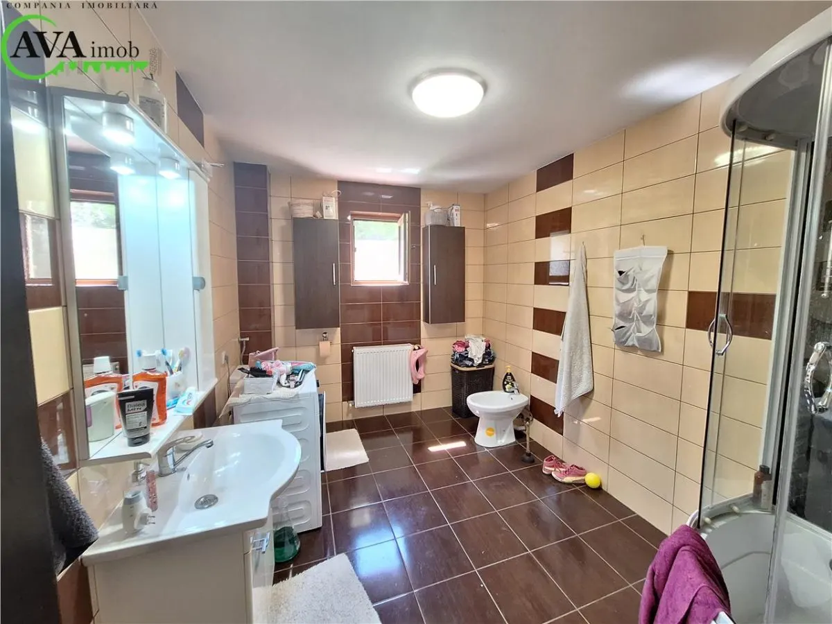 Casa P+1, 180 mp, 5 camere , teren 420 mp, zona Magura - Bacau - foto 9