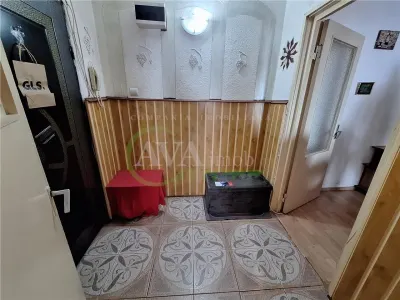 Apartament  2 camere semidecomandat , zona Milcov - foto 16
