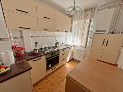Apartament 2 camere decomandat | Etaj intermediar | Mobilat, zona Aleea Parcului - Bacau