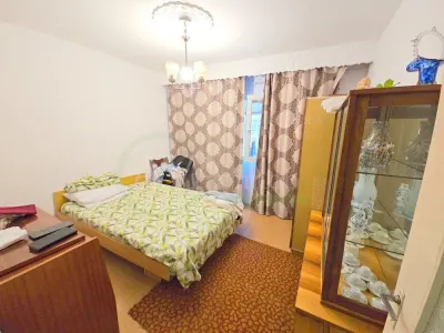 Apartament 3 decomandate, 2 bai, zona Republicii Bacau - Bacau