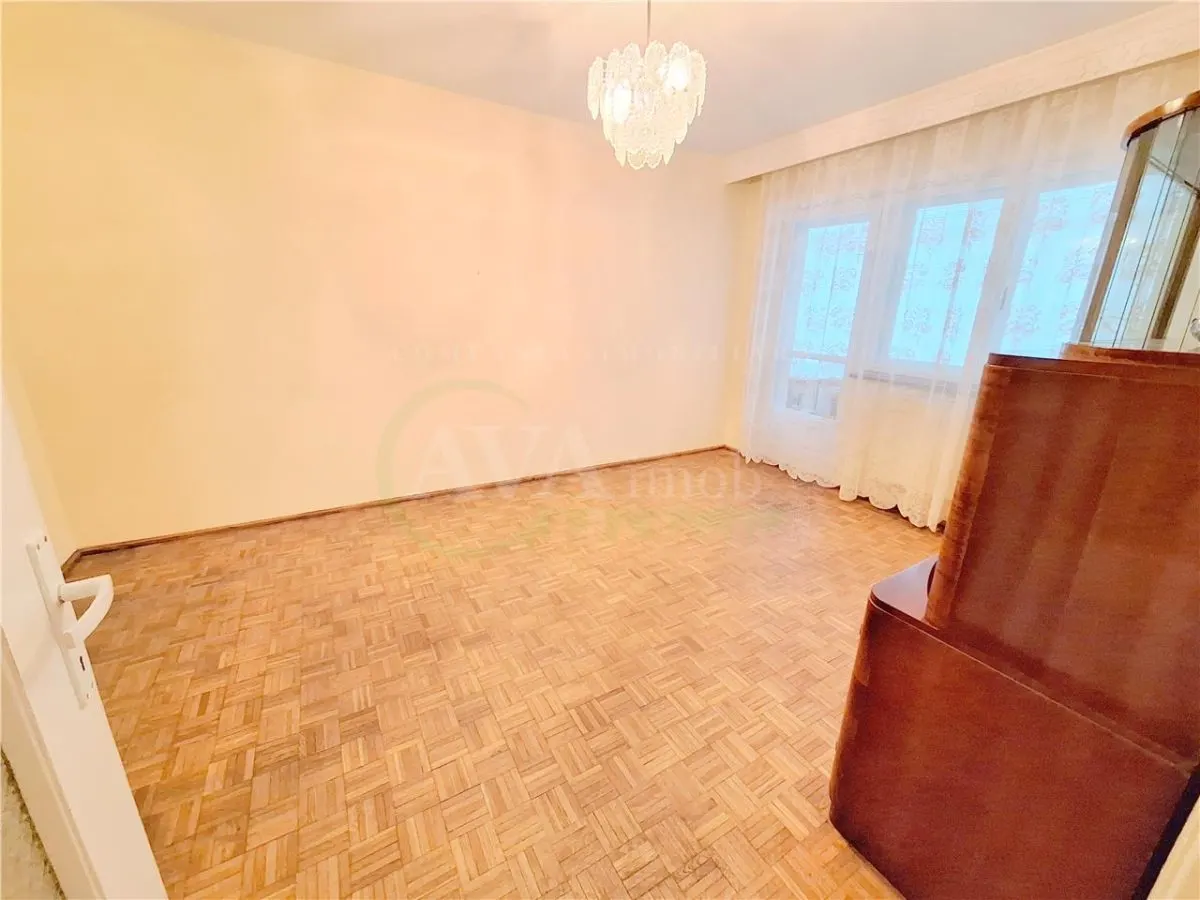 Apartament 2 camere decomandat , zona Central - foto 1