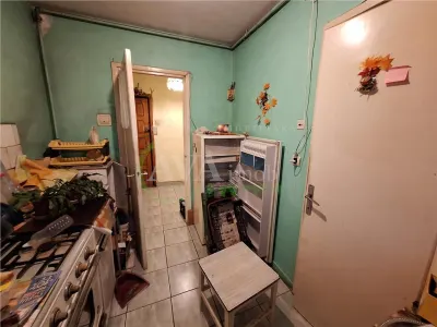 Apartament 2 camere (de renovat) zona Orizont-Bacau - Bacau