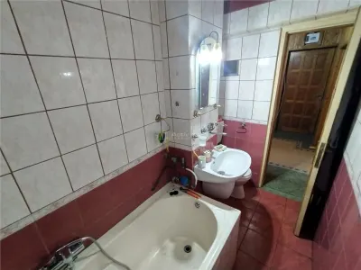 Oravita, Apt.4 Cam, 96mp , Zona Garii, Pret Negociabil - foto 20