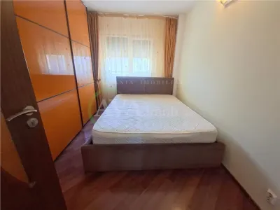 Apartamnet 3 decomandate, etaj 2, cu 2 bai, centrala, zona Ura - foto 12
