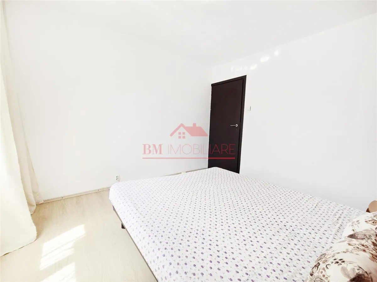 Apartament 3 camere Sebastian - foto 4