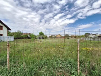 Teren intravilan 1200 mp, deschidere 30 ml, zona Serbanesti - foto 2