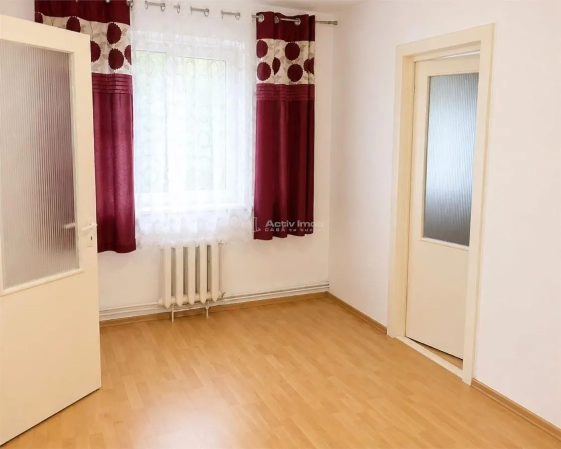 Apartament 2 Camere Etaj 1 Baia Mare Zona Meda - foto 1