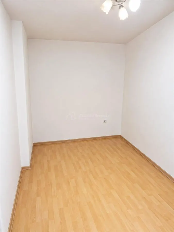 Apartament 2 Camere Etaj 1 Baia Mare Zona Meda - foto 2