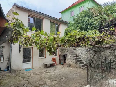 Oravita, Casa la Cheie, 7 Incaperi, Posibilitate Mansardare, Pret Negociabil - foto 14