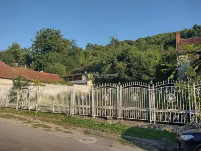 Oravita, Teren Intravilan, Drept, La Sosea, Pret Negociabil - foto 2