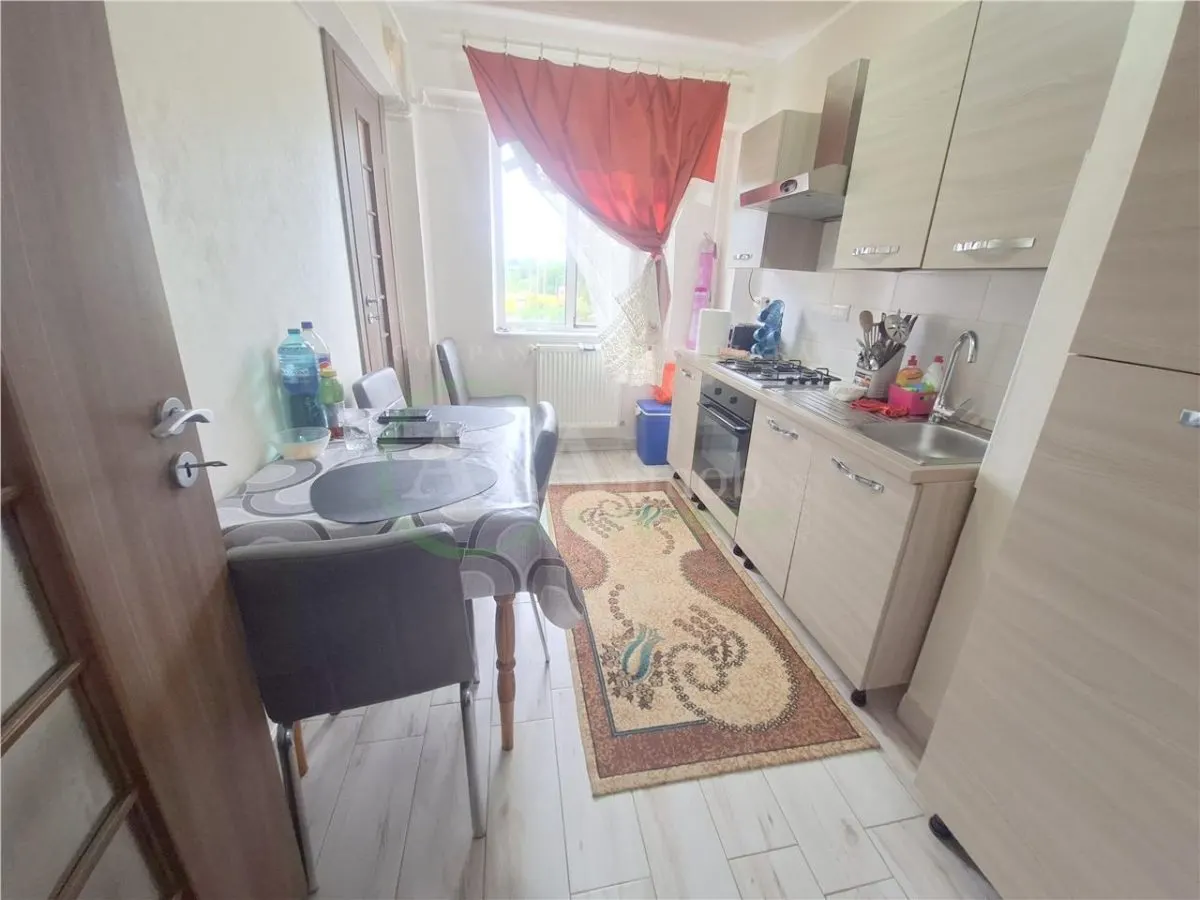 Apartament 3 camere, renovat, mobilat si utilat ,Bacau - foto 14