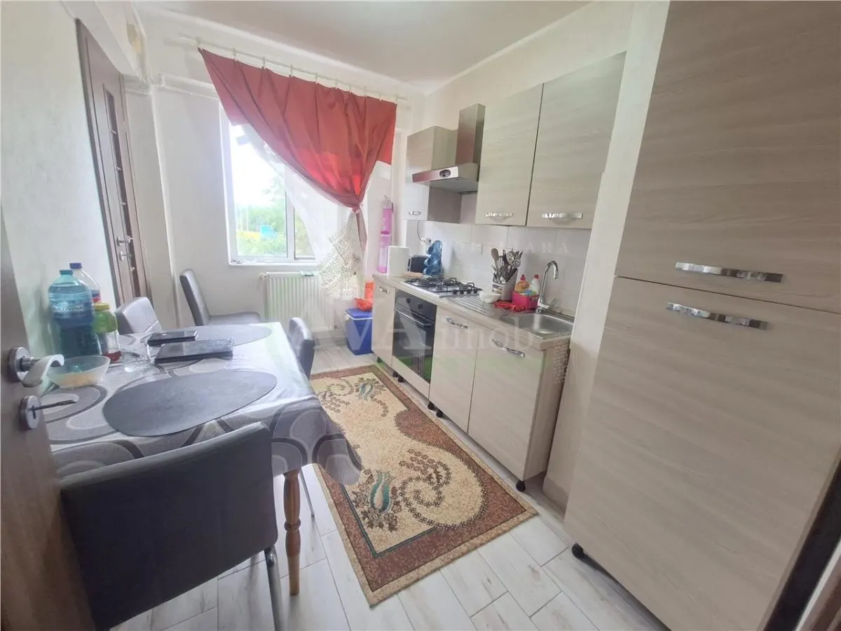Apartament 3 camere, renovat, mobilat si utilat ,Bacau - foto 15
