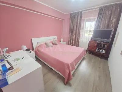 Apartament 3 camere, renovat, mobilat si utilat ,Bacau - foto 16