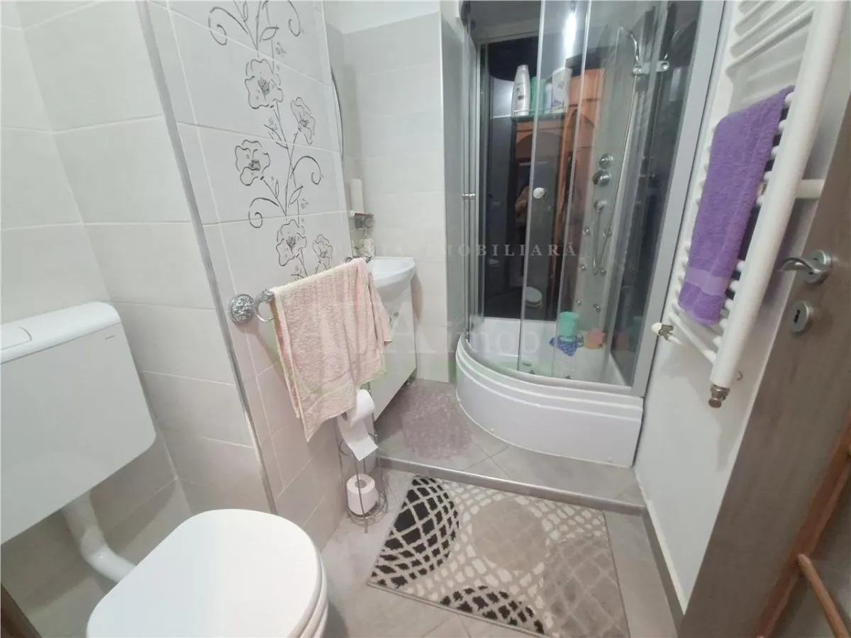 Apartament 3 camere, renovat, mobilat si utilat ,Bacau - foto 21
