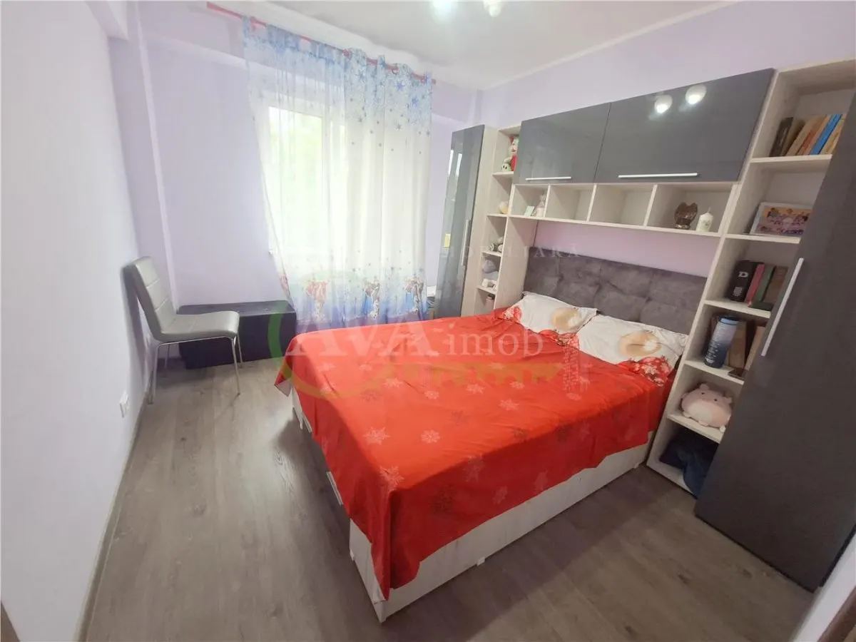 Apartament 3 camere, renovat, mobilat si utilat ,Bacau - foto 7