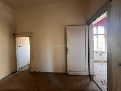 Timisoara, Vila Cu Teren Generos De 802 Mp. Zona Balcescu-Elisabetin - foto 11