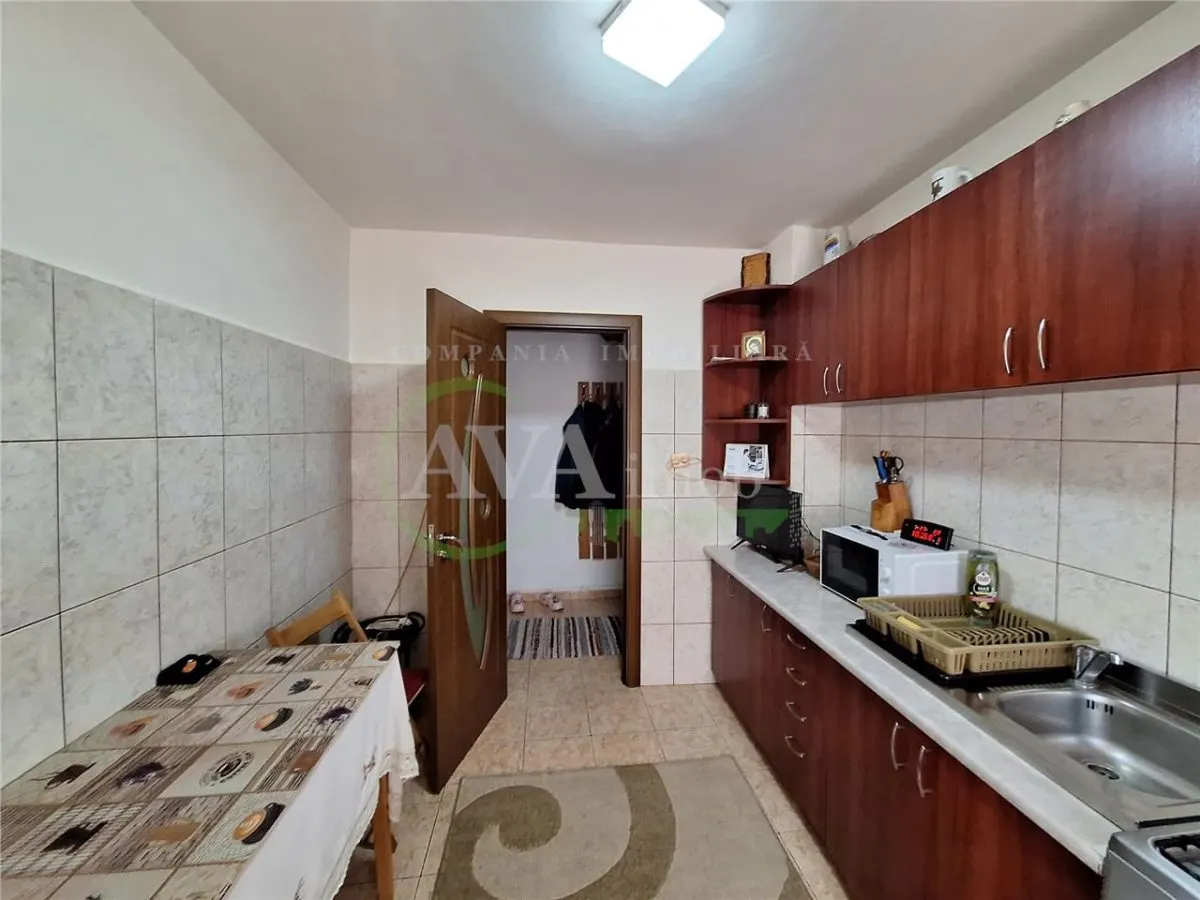 Apartament 2 camere semidecomandate, zona Piata Sud - foto 7