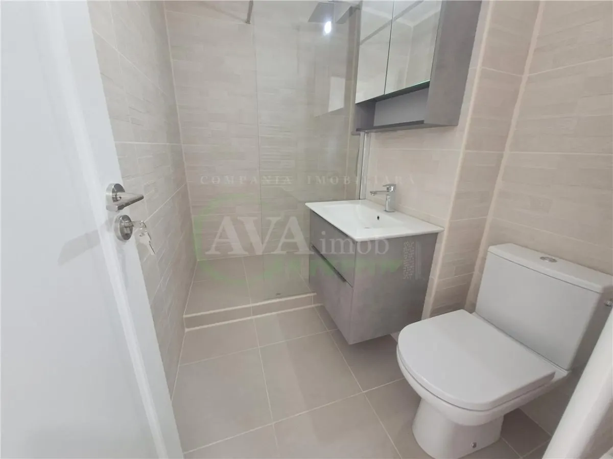 Apartament 2 camere, etaj 2, cu centrala, nemobilat, Piata Sud - foto 16