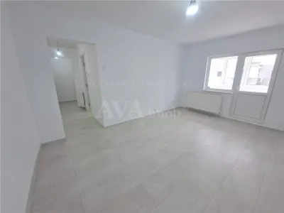 Apartament 2 camere, etaj 2, cu centrala, nemobilat, Piata Sud - foto 4