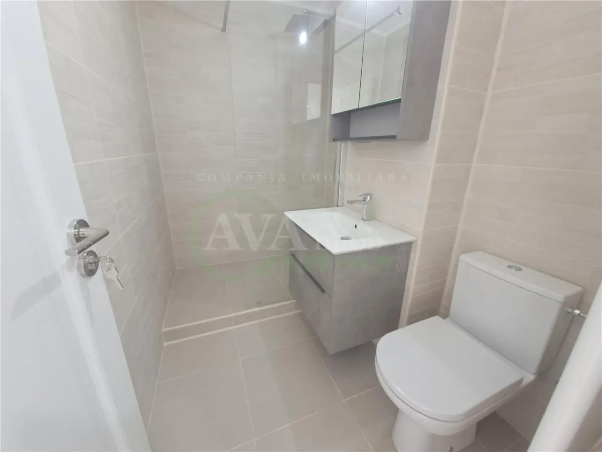 Apartament 2 camere, etaj 2, cu centrala, nemobilat, Piata Sud - foto 7
