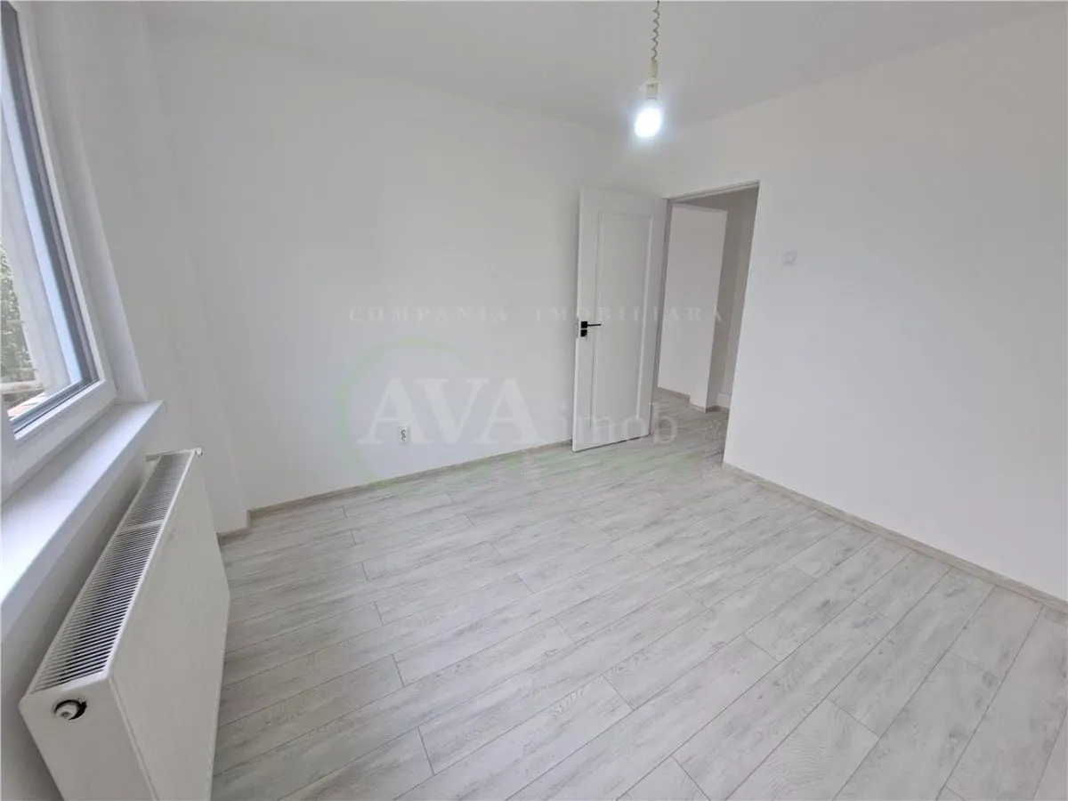 Apartament 3 camere, etaj 1, nemobilat, cu centrala, zona Bazinul de Inot - foto 3