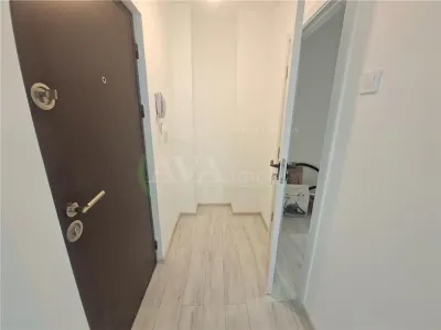 Apartament 3 camere, etaj 1, nemobilat, cu centrala, zona Bazinul de Inot - foto 7