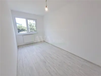 Apartament 3 camere, etaj 1, nemobilat, cu centrala, zona Bazinul de Inot - foto 8