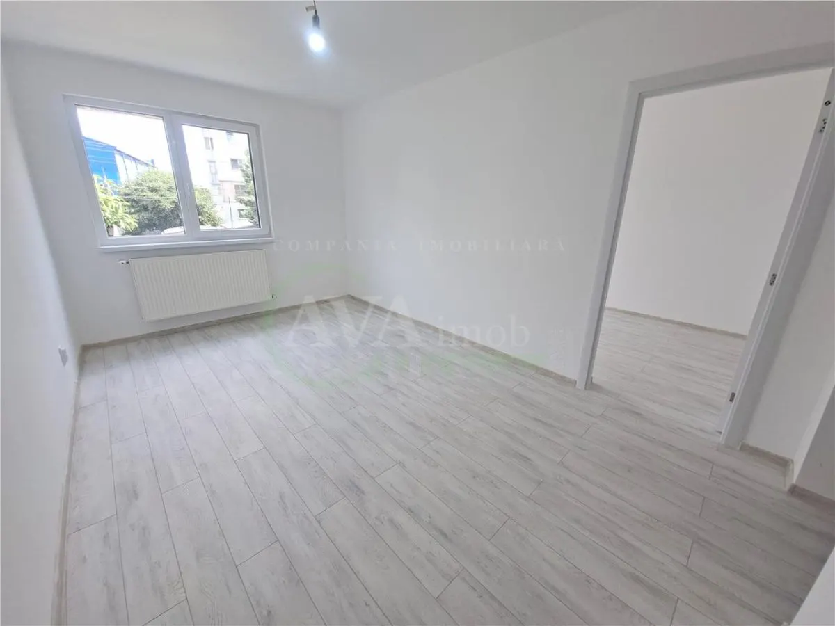 Apartament 3 camere, etaj 1, nemobilat, cu centrala, zona Bazinul de Inot - foto 10