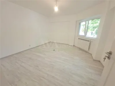 Garsoniera confort 1, renovata, parter, zona Energiei - foto 8