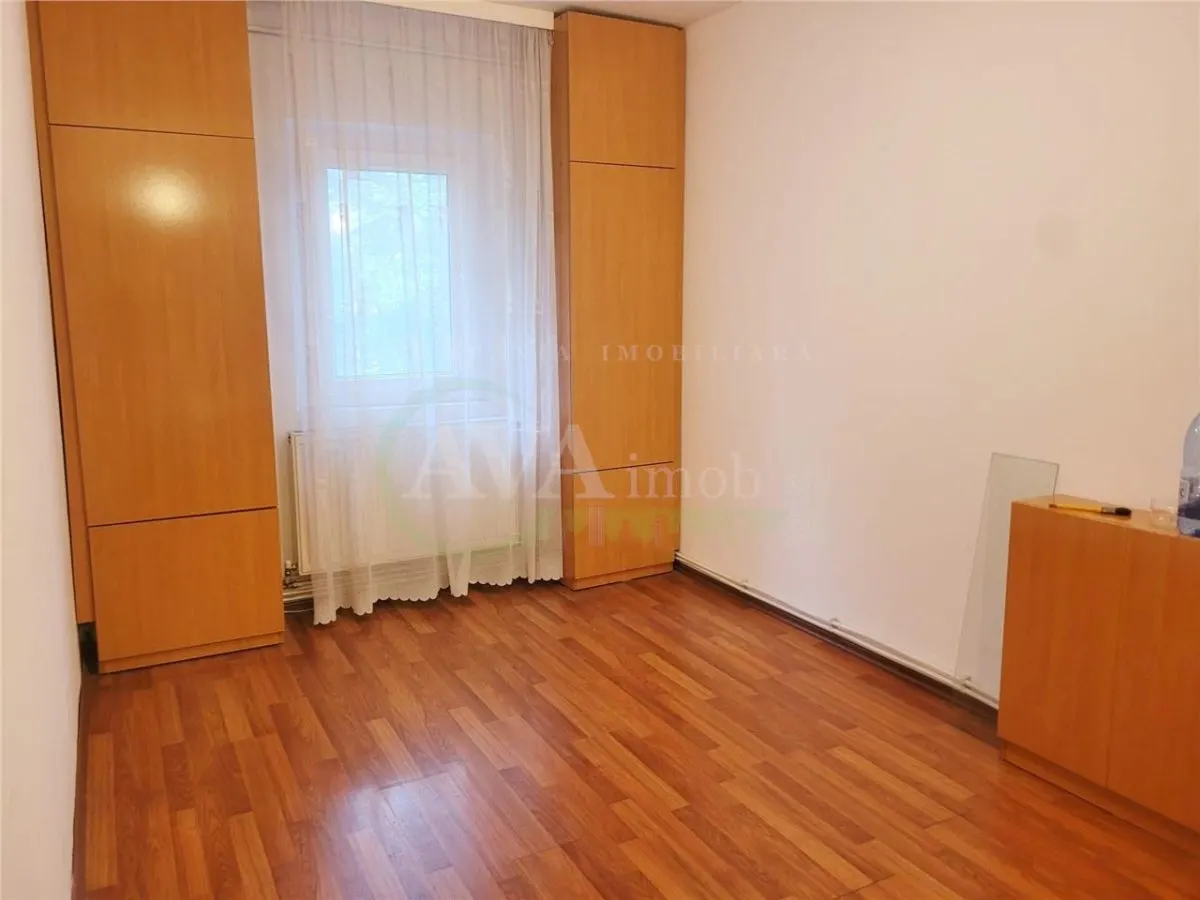 Apartament 3 camere semidecomandate, zona Mioritei - foto 7