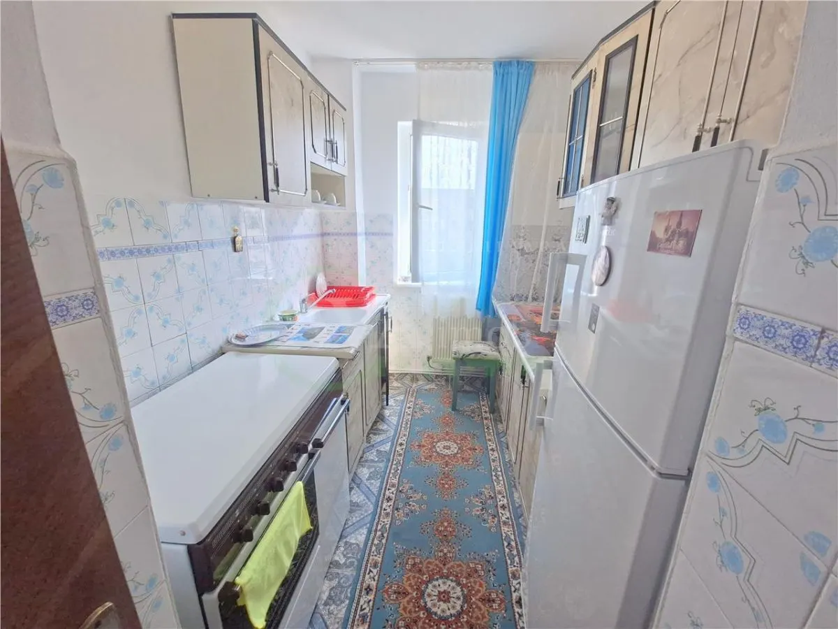 Apartament 3 camere, mobilat si utilat, zona Mioritei - foto 11