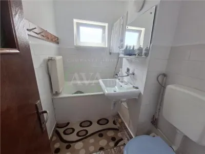 Apartament 3 camere, mobilat si utilat, zona Mioritei - foto 8