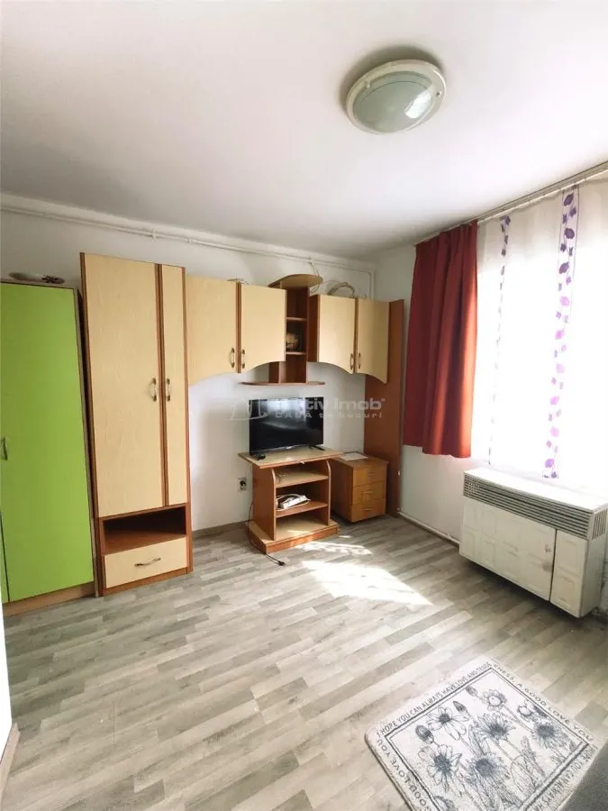 Garsoniera de vanzare etaj  1 - foto 3